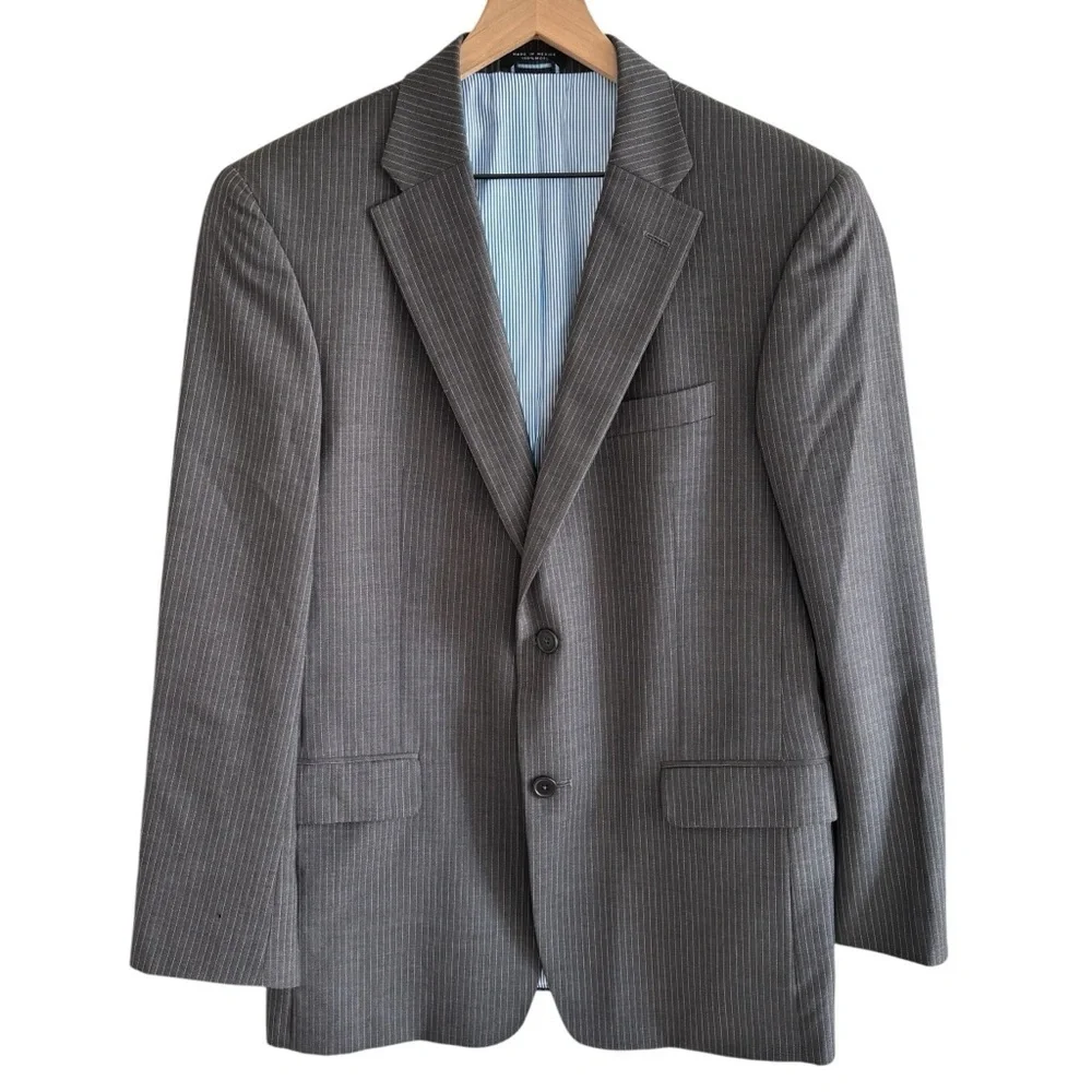 Tommy Hilfiger 100% Wool Gray Pinstripe Blazer Men’s Size 40 Regular *Flawed*